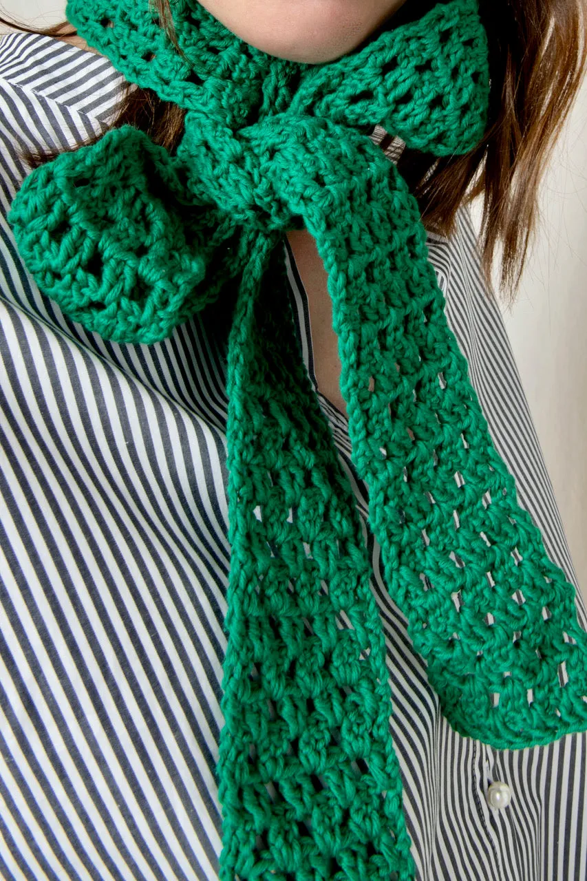 Crocheted mini scarf green