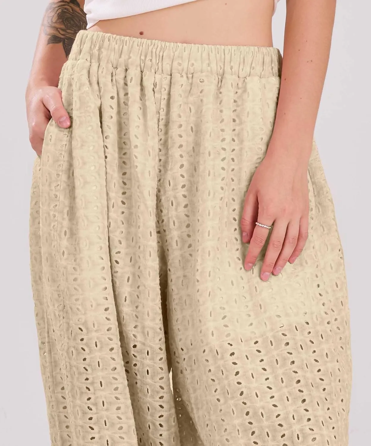 utcoco Womens Eyelet Lace Beach Palazzo Harem Pants Casual Loose Embroidery High Waist Cotton Trousers with Pockets