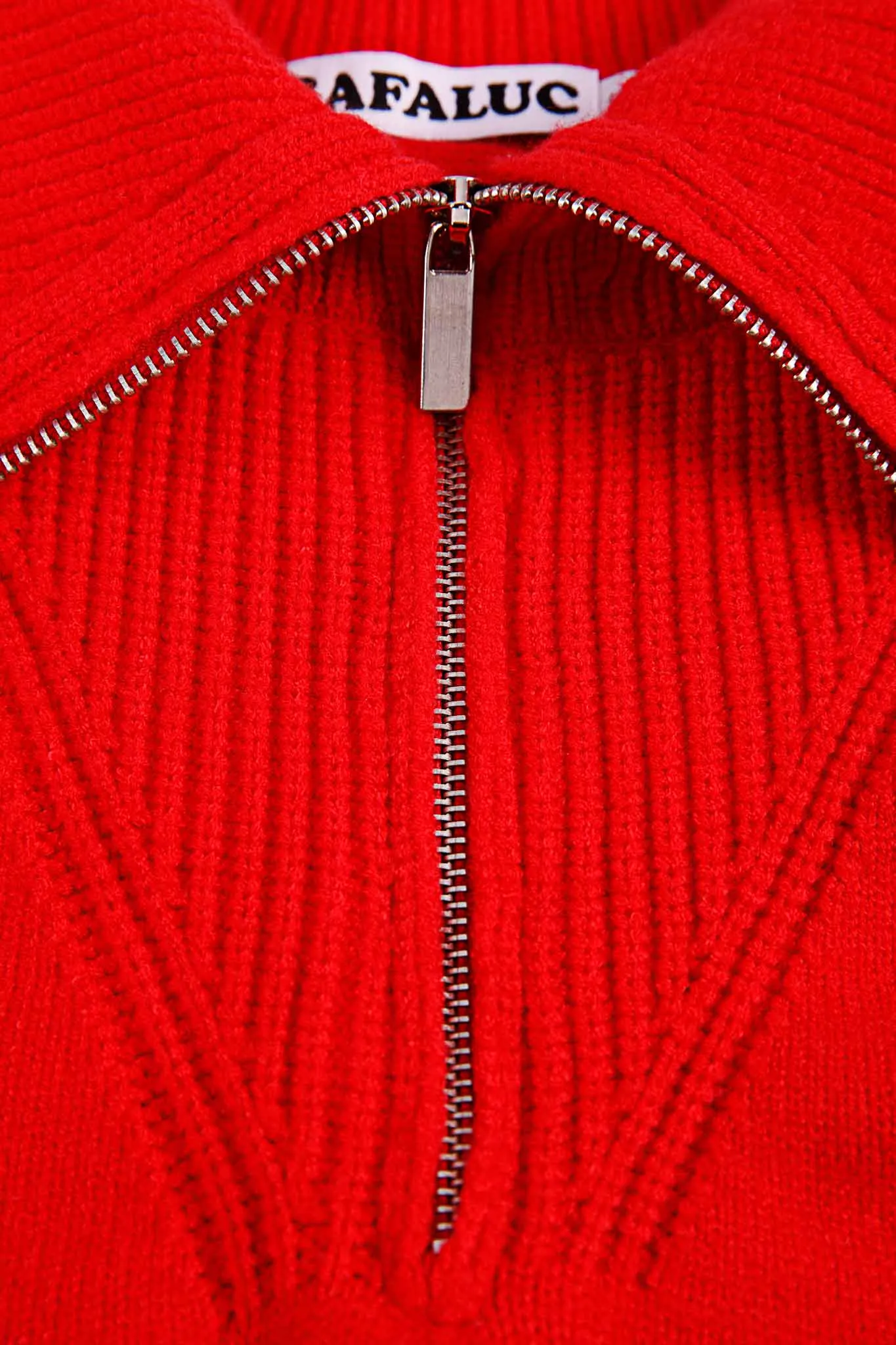 WIDE COLLAR JUMPER